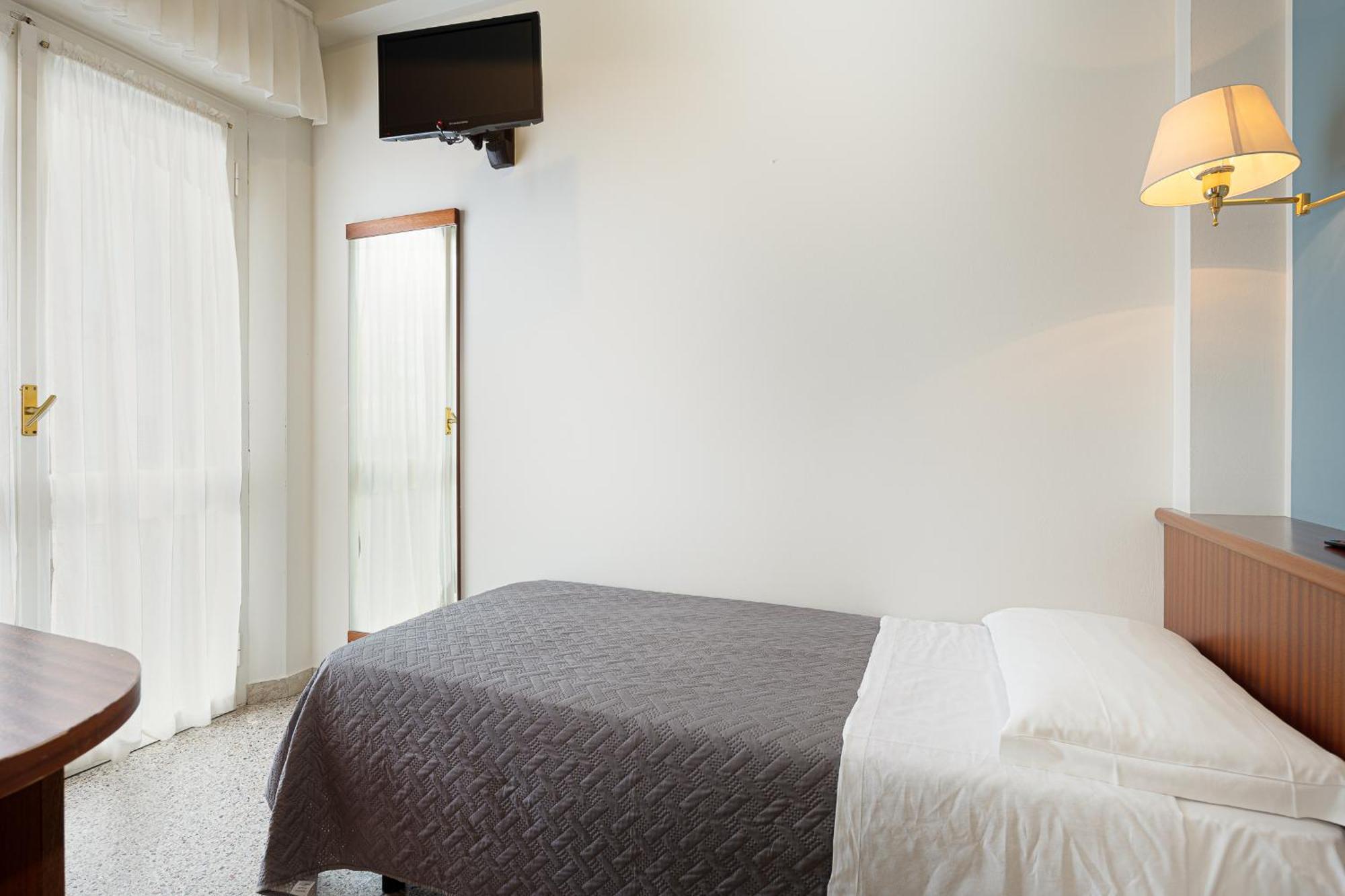 Hotel Avana Fronte Mare 里乔内 外观 照片