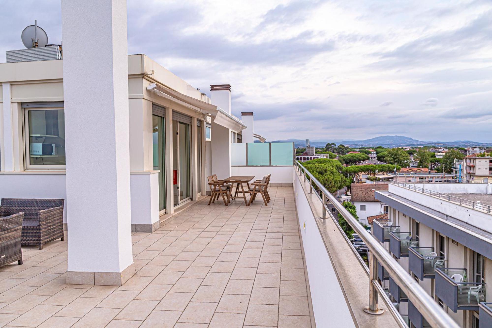 Hotel Avana Fronte Mare 里乔内 外观 照片