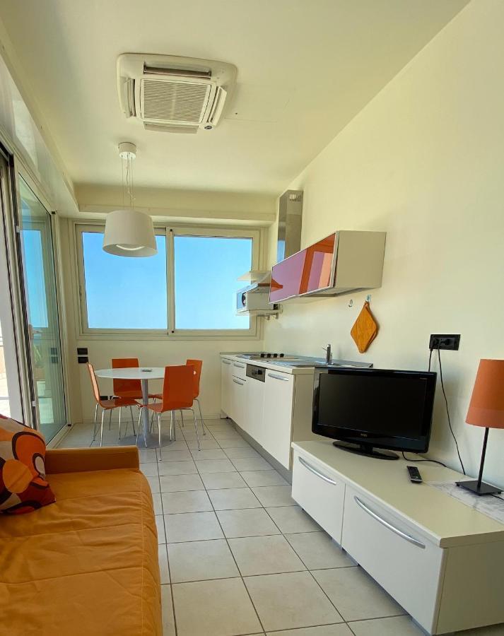 Hotel Avana Fronte Mare 里乔内 外观 照片